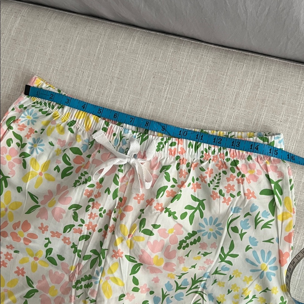 Floral Pajama Pants Set - Picture 3 of 13